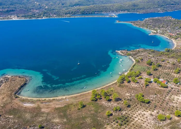 Les Oliviers - & Vourvourou