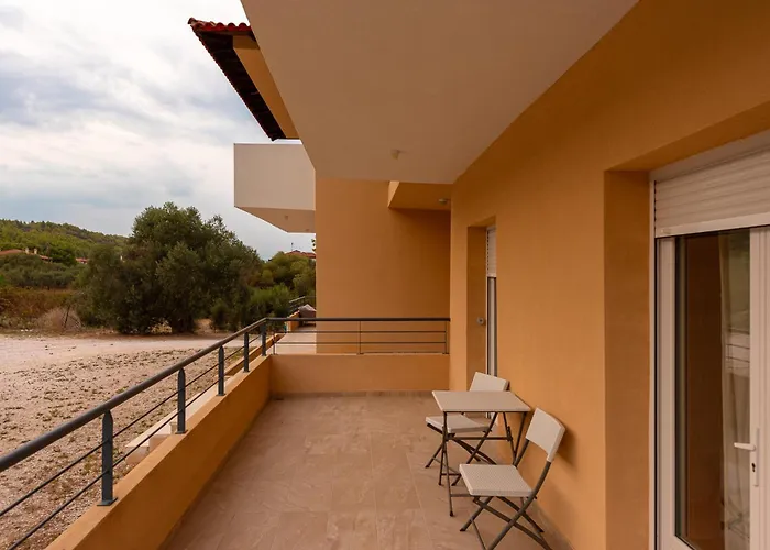 Les Oliviers - & * Vourvourou