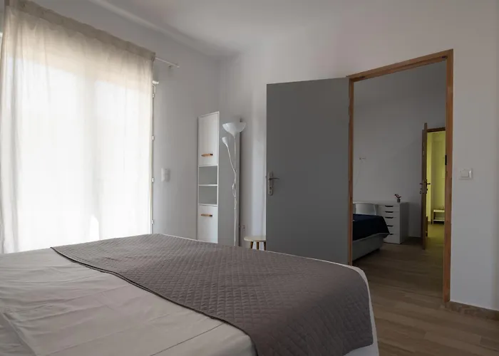 Apartament Les Oliviers - & *