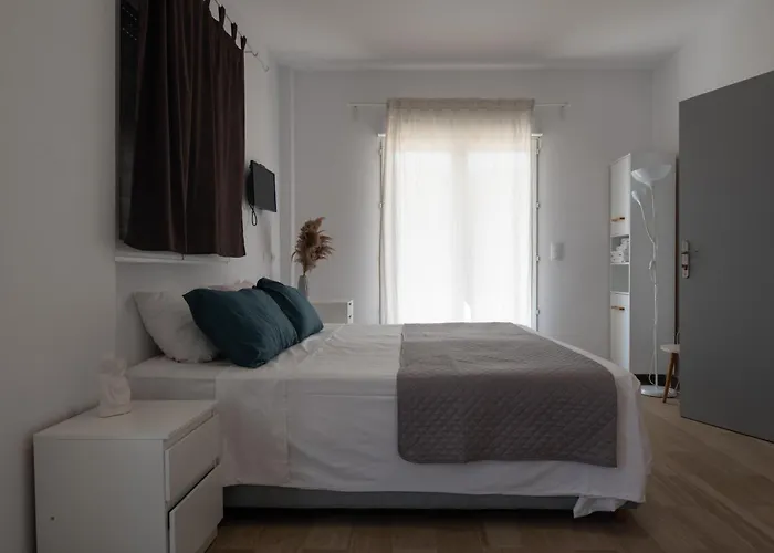 Les Oliviers - & Vourvourou