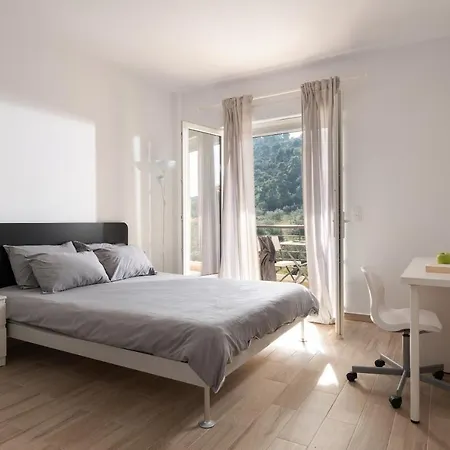 Les Oliviers - & فوروفورو