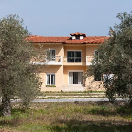 Les Oliviers - & فوروفورو