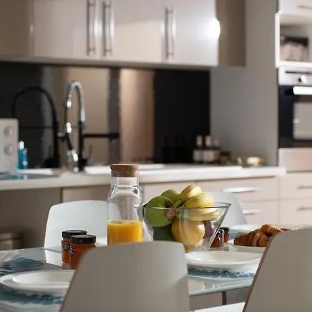 Les Oliviers - & فوروفورو