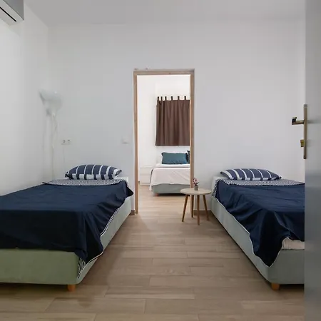 Les Oliviers - & شقة *